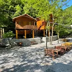 Maison d'hôtes Guri I Lekes 3*
