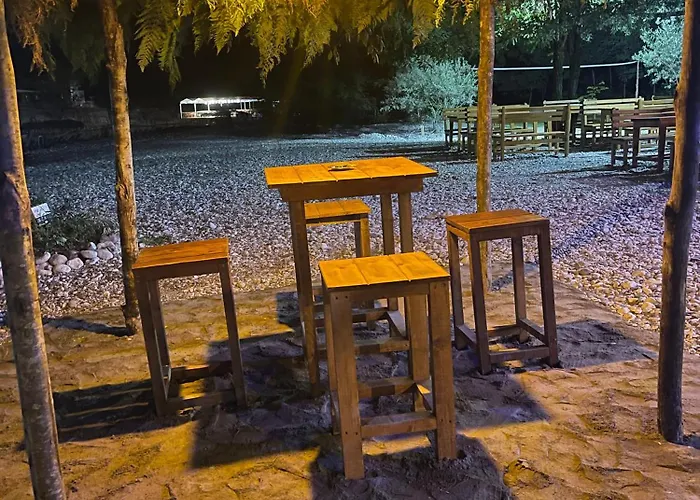 Guri I Lekes Konukevi 3*