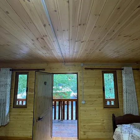 Guri I Lekes Guest house