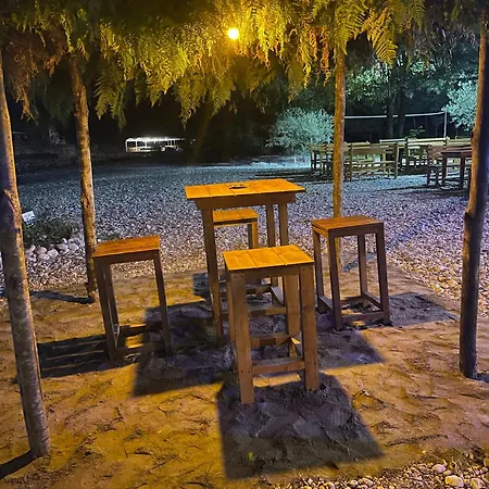 Guri I Lekes Pensión 3*