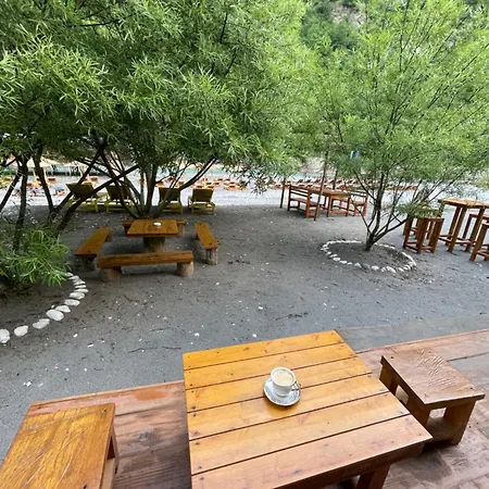 Pensionat Guri I Lekes Moll' e Shoshit