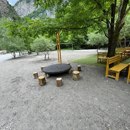 Guri I Lekes 3* Moll' e Shoshit