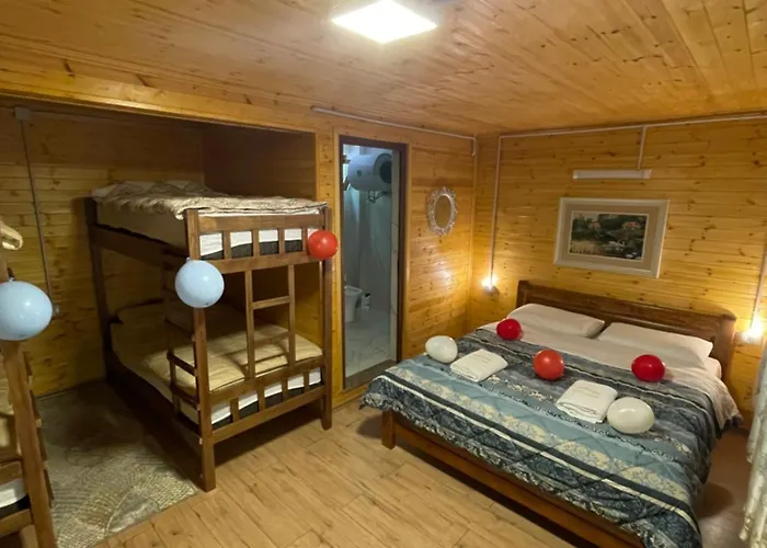 Casa de hóspedes Guri I Lekes Moll' e Shoshit